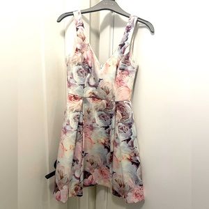 Evernew flower sleeveless v neck short dress, pockets!
